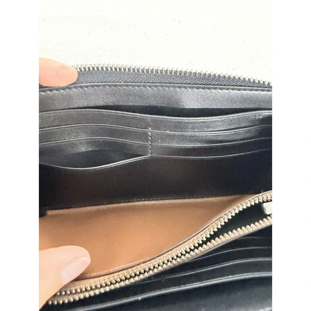 COACH‎ Black Zip-Around Pebbled  Leather Wallet with Logo and Credit Card Slots
